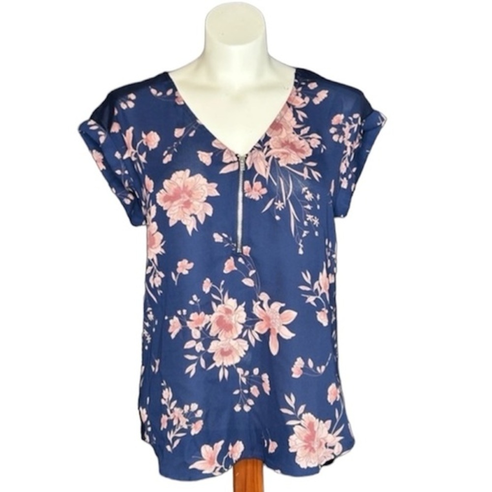 ✨4/$30 Kismet Flower zip top